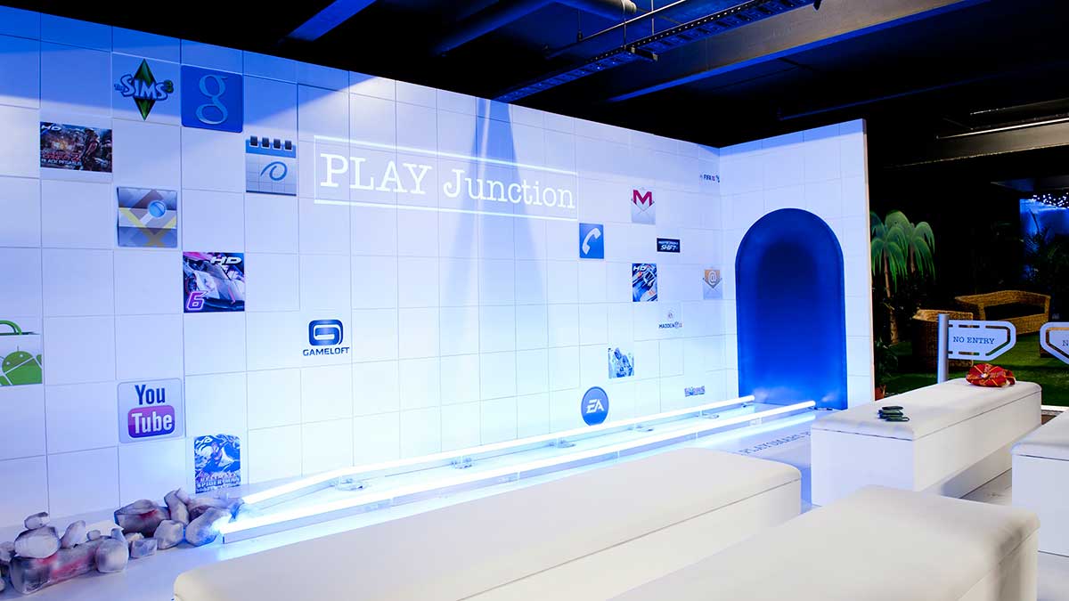 Sony Ericsson Xperia Product Launch - play